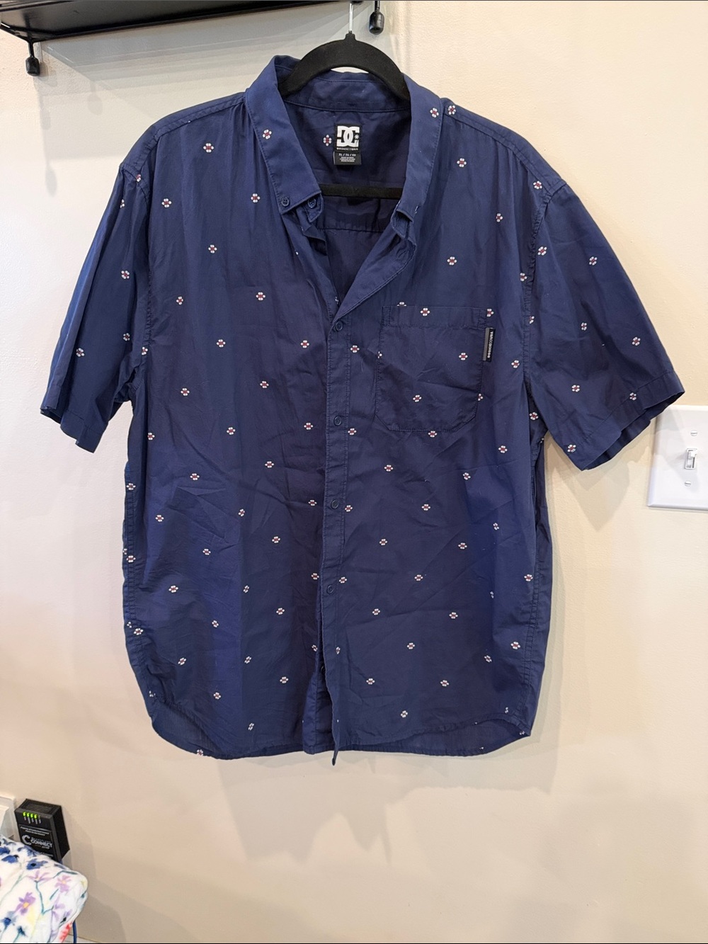 DC Short-Sleeve Navy Button-Up Shirt with Subtle Print